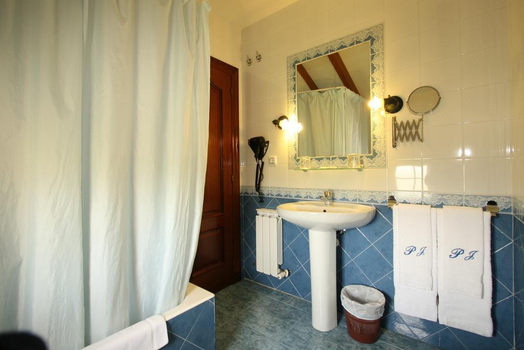 Posada El Jardin سانتيانا ذيل مار الغرفة الصورة